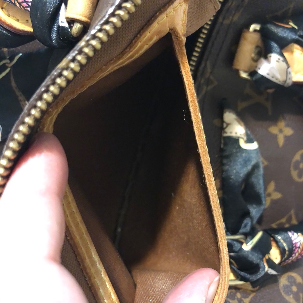 Authentic Louis Vuitton Speedy 35 - Picture 14 of 16